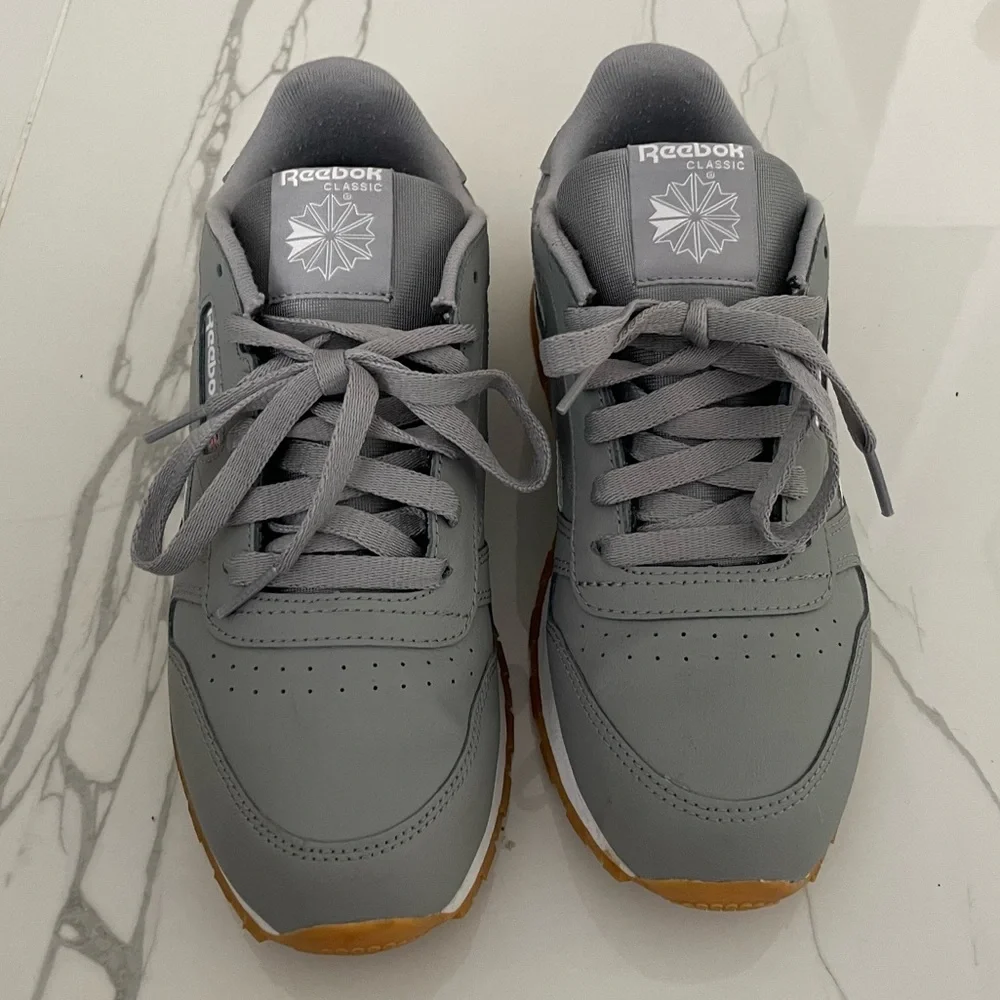 Grey Reebok’s - Picture 4 of 7